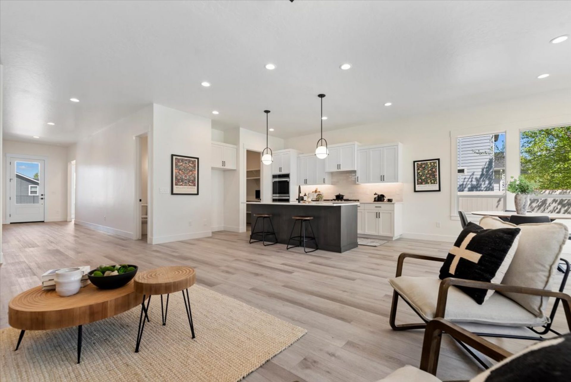 08-008_Living Room.jpg