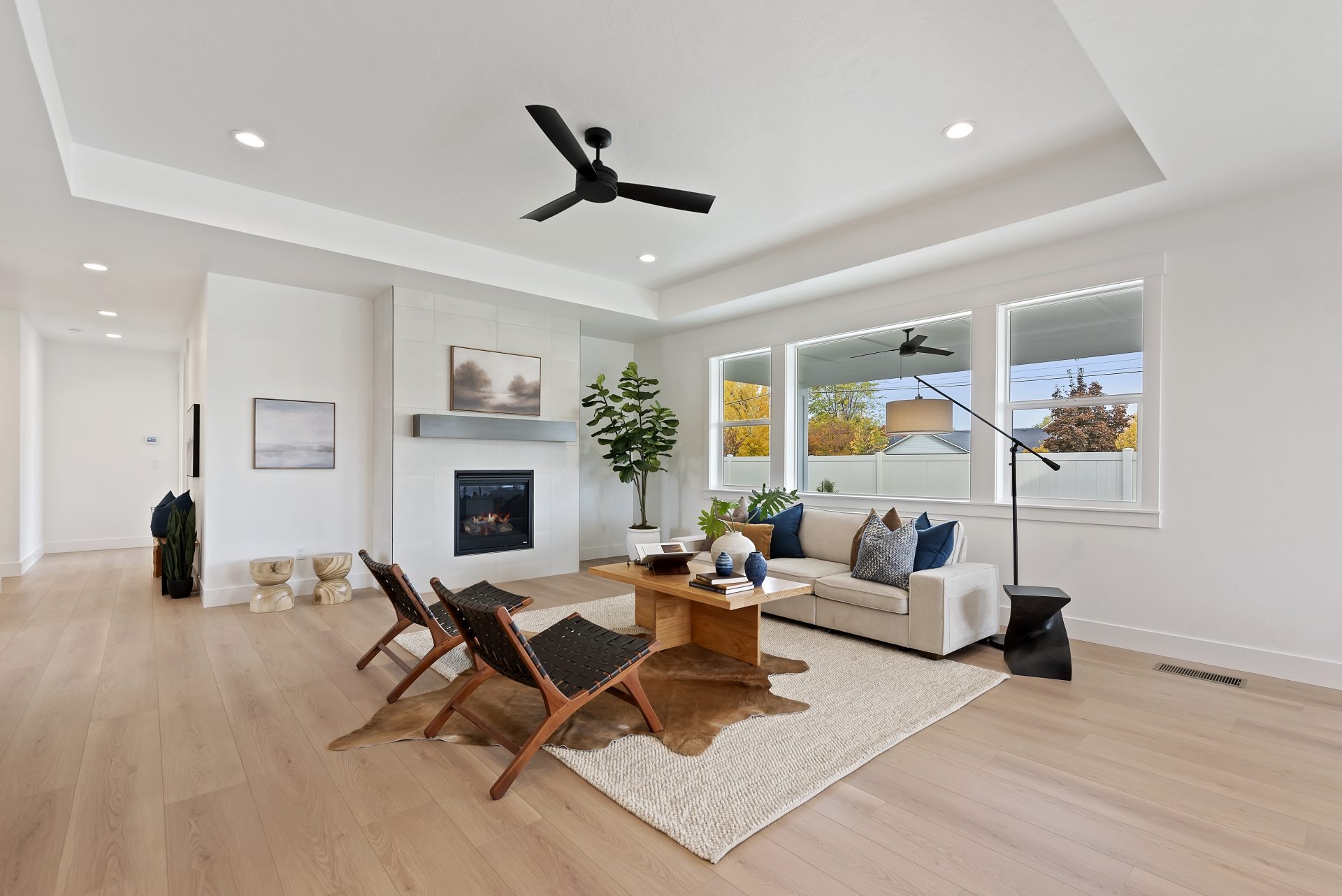 07-007_Living Room.jpg